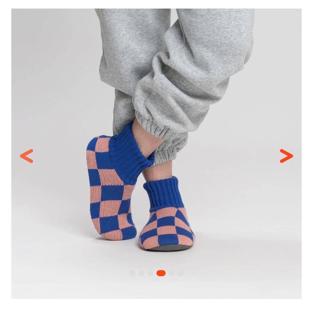 cozy veriloop checkered slippers size m/l from free people / NWT
